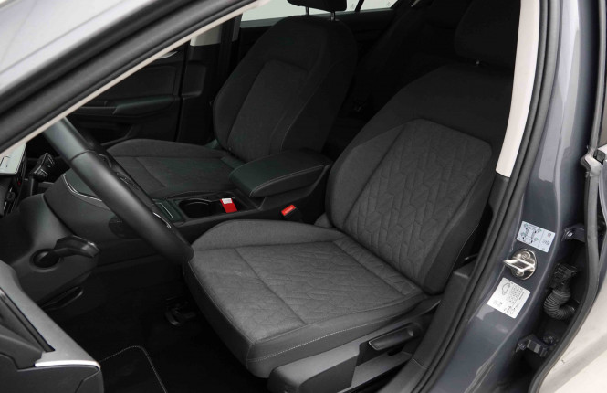VOLKSWAGEN_VOLKSWAGEN_GOLF_2653840_6.jpg VOLKSWAGEN_VOLKSWAGEN_GOLF_2653840_6.jpg