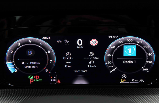 VOLKSWAGEN_VOLKSWAGEN_GOLF_2654720_16.jpg