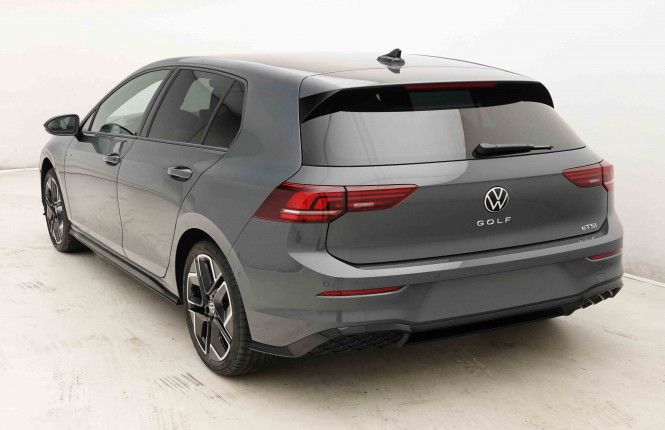 VOLKSWAGEN_VOLKSWAGEN_GOLF_2654720_29.jpg