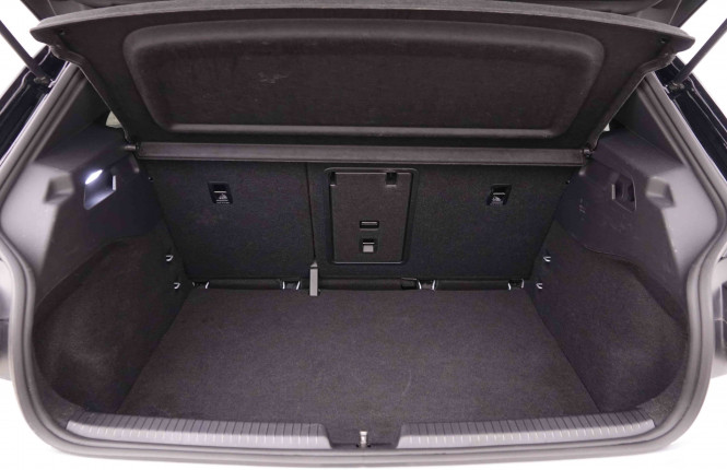 VOLKSWAGEN_VOLKSWAGEN_ID.3_2548757_5.jpg