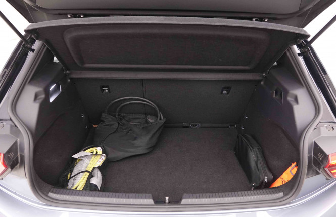VOLKSWAGEN_VOLKSWAGEN_ID.3_2549799_5.jpg