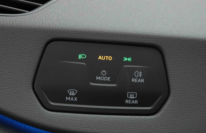 VOLKSWAGEN_VOLKSWAGEN_ID.3_2652859_19.jpg