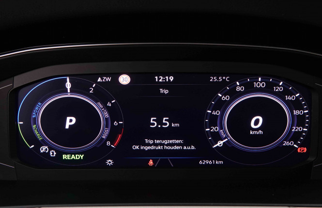 VOLKSWAGEN_VOLKSWAGEN_PASSATVAR_2548422_17.jpg