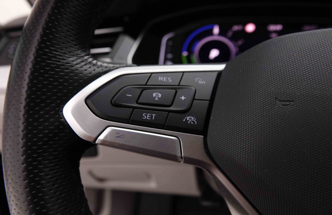 VOLKSWAGEN_VOLKSWAGEN_PASSATVAR_2548422_18.jpg