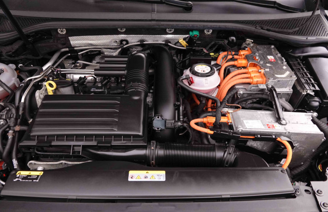 VOLKSWAGEN_VOLKSWAGEN_PASSATVAR_2548422_23.jpg