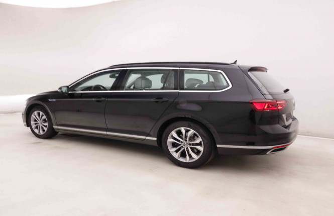 VOLKSWAGEN_VOLKSWAGEN_PASSATVAR_2548422_26.jpg