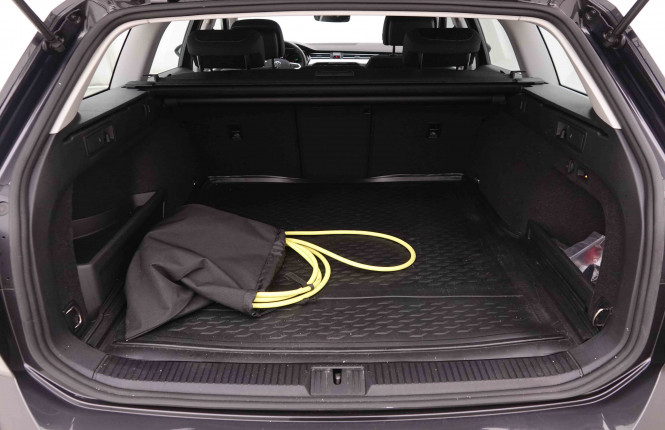 VOLKSWAGEN_VOLKSWAGEN_PASSATVAR_2550734_5.jpg