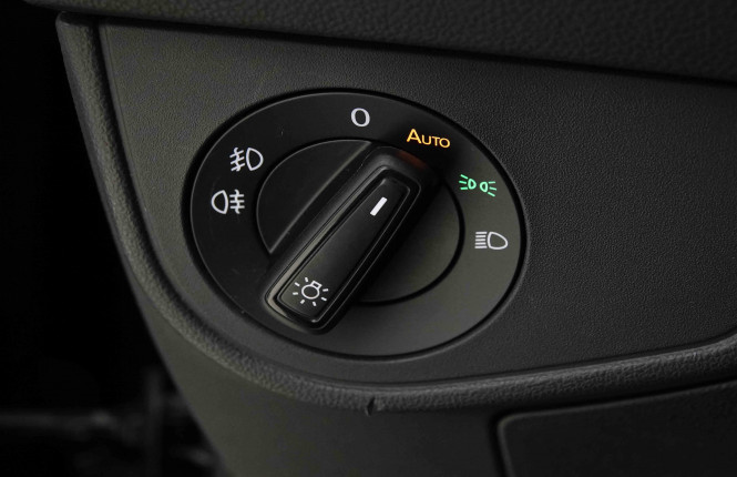 VOLKSWAGEN_VOLKSWAGEN_POLO_2653643_18.jpg