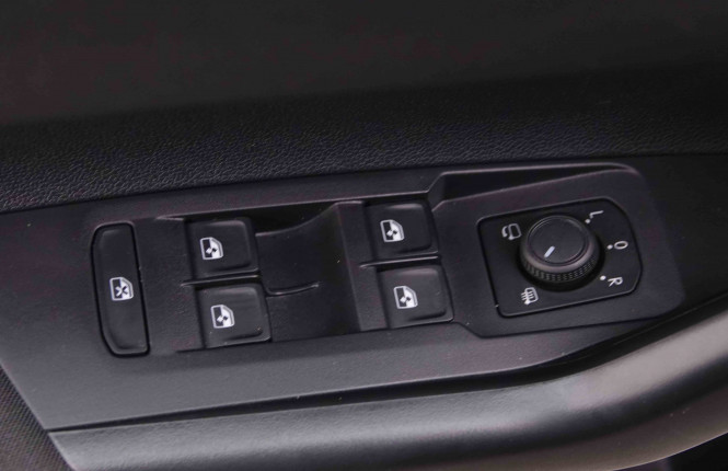 VOLKSWAGEN_VOLKSWAGEN_TAIGO_2547842_17.jpg