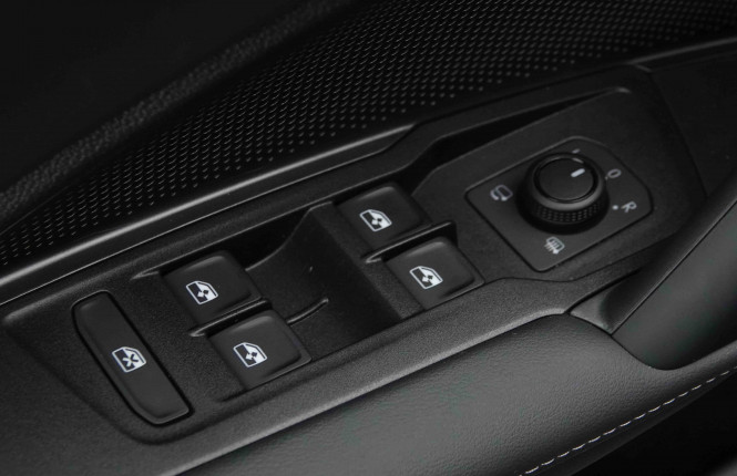 VOLKSWAGEN_VOLKSWAGEN_TAYRON_2550867_23.jpg