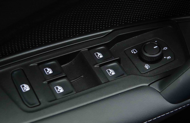 VOLKSWAGEN_VOLKSWAGEN_TAYRON_2653371_21.jpg VOLKSWAGEN_VOLKSWAGEN_TAYRON_2653371_21.jpg