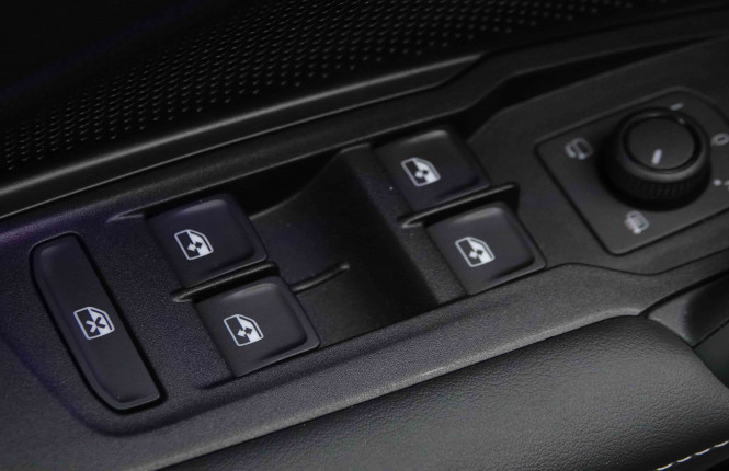 VOLKSWAGEN_VOLKSWAGEN_TAYRON_2654544_51.jpg VOLKSWAGEN_VOLKSWAGEN_TAYRON_2654544_51.jpg