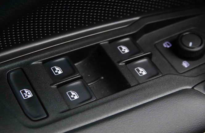 VOLKSWAGEN_VOLKSWAGEN_TAYRON_2654546_22.jpg