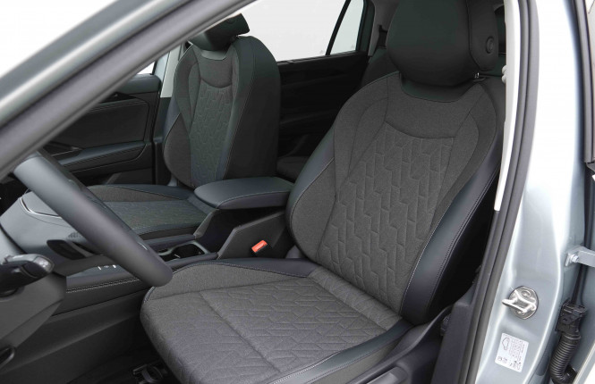 VOLKSWAGEN_VOLKSWAGEN_TAYRON_2654828_7.jpg VOLKSWAGEN_VOLKSWAGEN_TAYRON_2654828_7.jpg