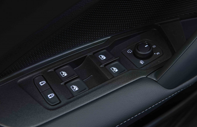 VOLKSWAGEN_VOLKSWAGEN_TAYRON_2654832_23.jpg