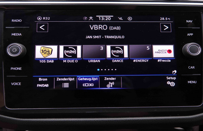 VOLKSWAGEN_VOLKSWAGEN_TIGUAN_2548699_10.jpg