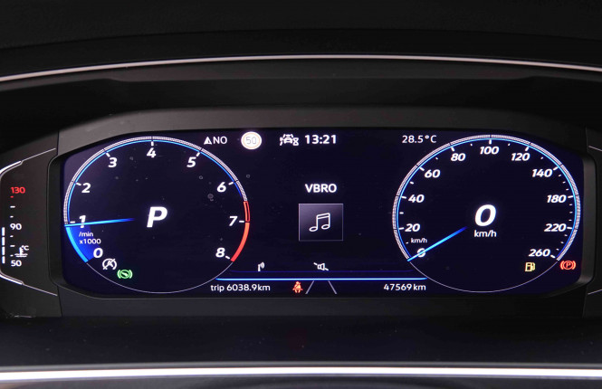 VOLKSWAGEN_VOLKSWAGEN_TIGUAN_2548699_15.jpg