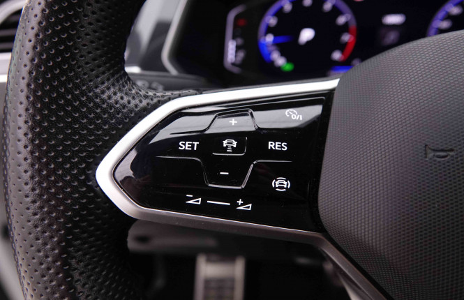 VOLKSWAGEN_VOLKSWAGEN_TIGUAN_2548699_16.jpg