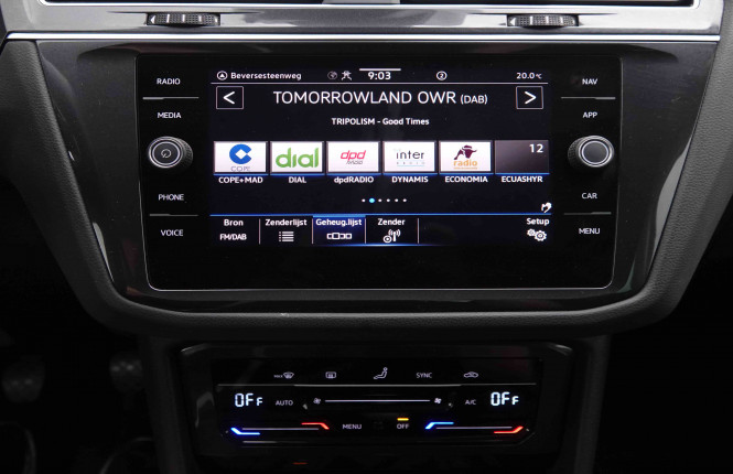 VOLKSWAGEN_VOLKSWAGEN_TIGUAN_2549596_12.jpg