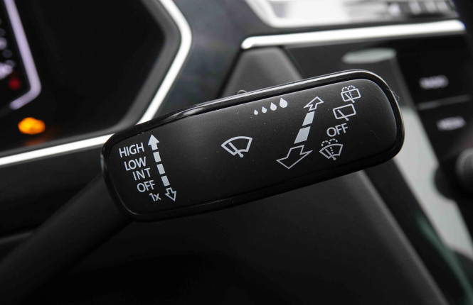 VOLKSWAGEN_VOLKSWAGEN_TIGUAN_2549596_19.jpg