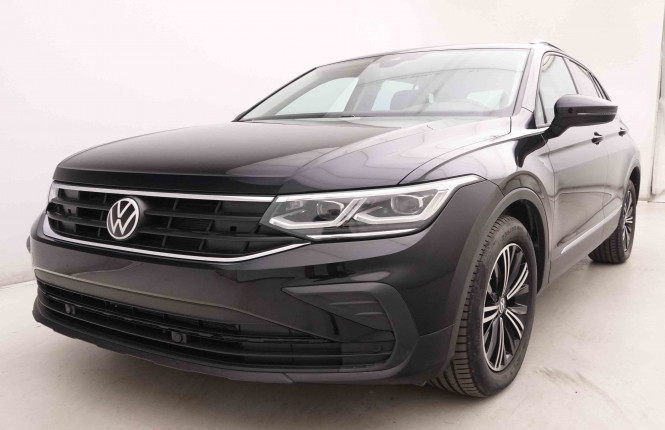 VOLKSWAGEN_VOLKSWAGEN_TIGUAN_2549596_26.jpg