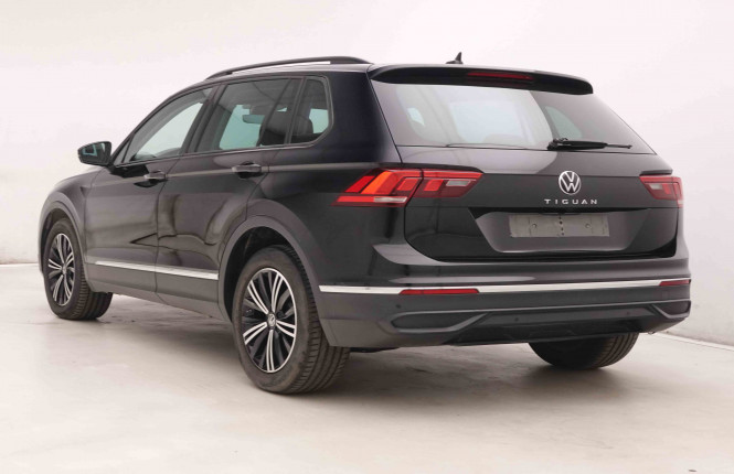 VOLKSWAGEN_VOLKSWAGEN_TIGUAN_2549596_29.jpg