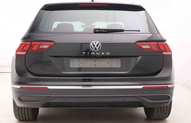 VOLKSWAGEN_VOLKSWAGEN_TIGUAN_2549596_30.jpg