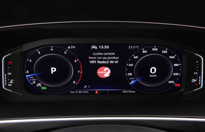 VOLKSWAGEN_VOLKSWAGEN_TIGUAN_2549748_15.jpg