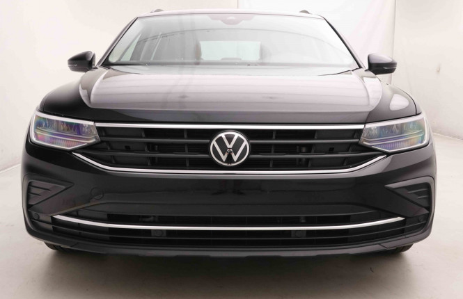 VOLKSWAGEN_VOLKSWAGEN_TIGUAN_2549748_25.jpg