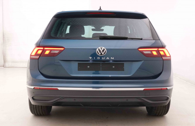 VOLKSWAGEN_VOLKSWAGEN_TIGUAN_2551053_26.jpg