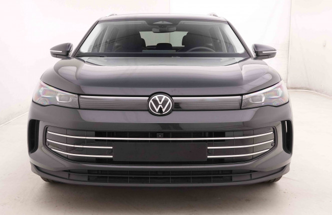 VOLKSWAGEN_VOLKSWAGEN_TIGUAN_2652423_28.jpg