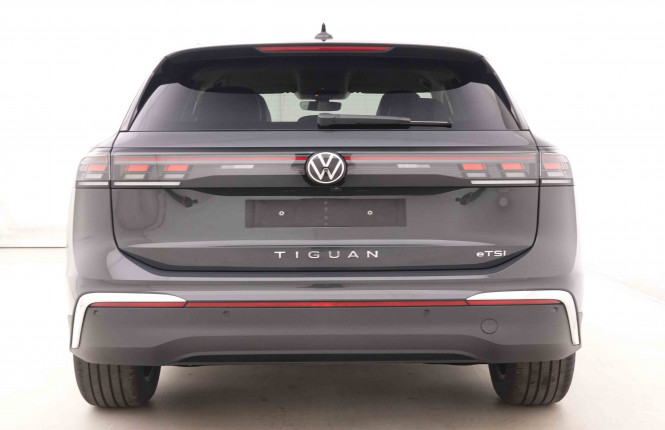 VOLKSWAGEN_VOLKSWAGEN_TIGUAN_2652424_63.jpg