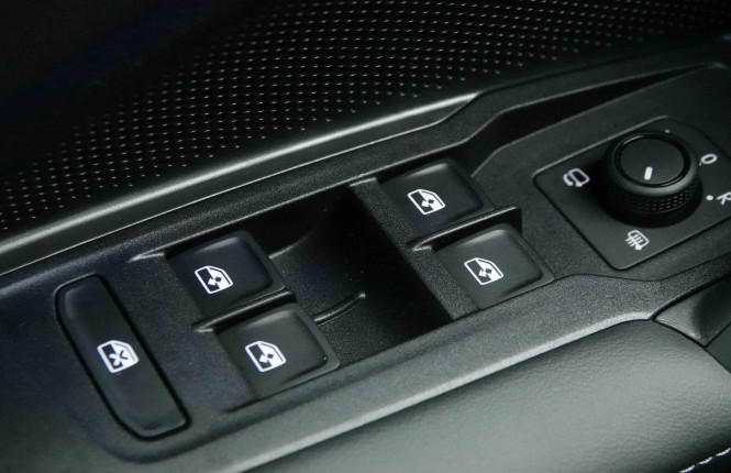 VOLKSWAGEN_VOLKSWAGEN_TIGUAN_2652547_22.jpg VOLKSWAGEN_VOLKSWAGEN_TIGUAN_2652547_22.jpg