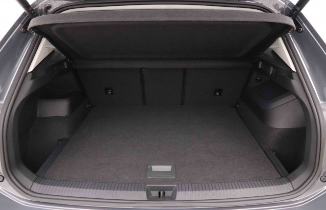 VOLKSWAGEN_VOLKSWAGEN_TIGUAN_2652947_5.jpg