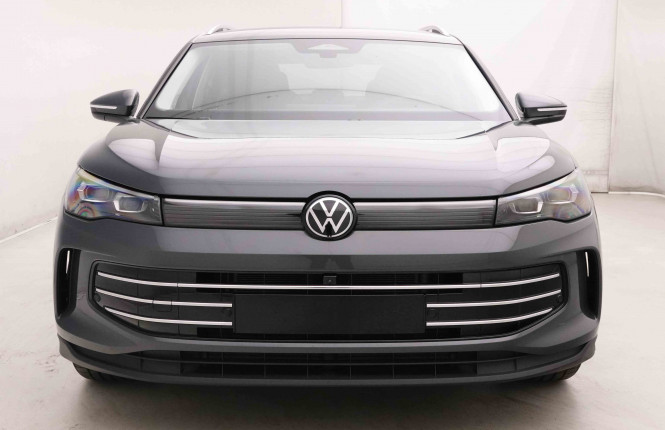 VOLKSWAGEN_VOLKSWAGEN_TIGUAN_2652948_22.jpg