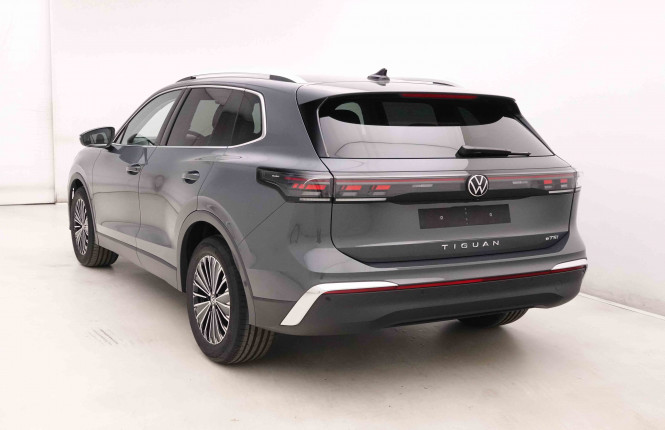 VOLKSWAGEN_VOLKSWAGEN_TIGUAN_2652949_28.jpg