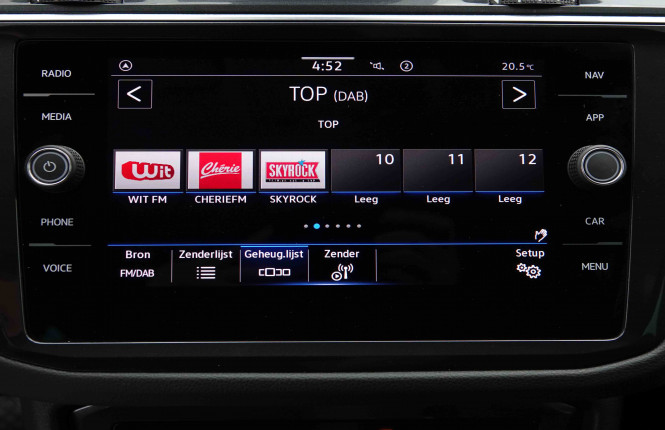 VOLKSWAGEN_VOLKSWAGEN_TIGUAN_2653384_11.jpg