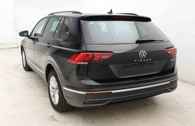 VOLKSWAGEN_VOLKSWAGEN_TIGUAN_2653384_29.jpg