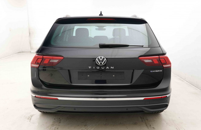 VOLKSWAGEN_VOLKSWAGEN_TIGUAN_2653384_30.jpg