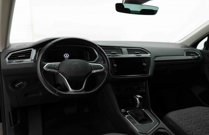 VOLKSWAGEN_VOLKSWAGEN_TIGUAN_2653384_9.jpg