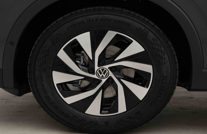 VOLKSWAGEN_VOLKSWAGEN_TIGUAN_2653517_23.jpg