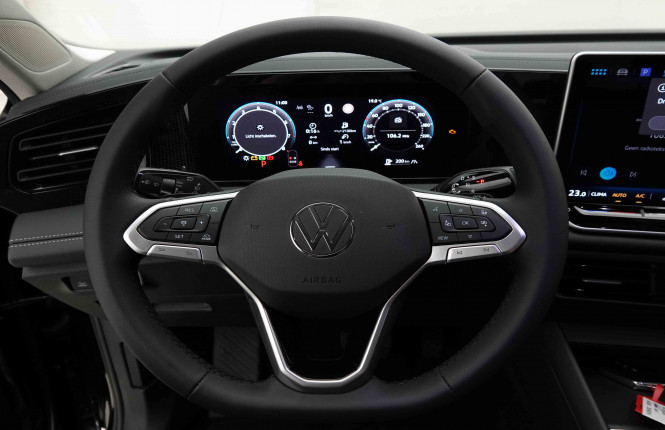 VOLKSWAGEN_VOLKSWAGEN_TIGUAN_2654012_9.jpg