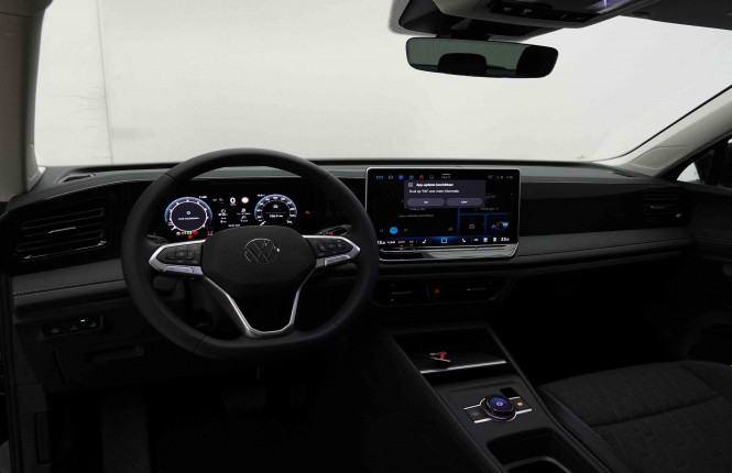 VOLKSWAGEN_VOLKSWAGEN_TIGUAN_2654014_8.jpg