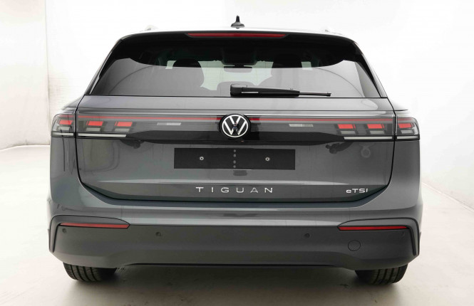 VOLKSWAGEN_VOLKSWAGEN_TIGUAN_2654015_30.jpg VOLKSWAGEN_VOLKSWAGEN_TIGUAN_2654015_30.jpg