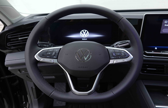 VOLKSWAGEN_VOLKSWAGEN_TIGUAN_2654136_9.jpg