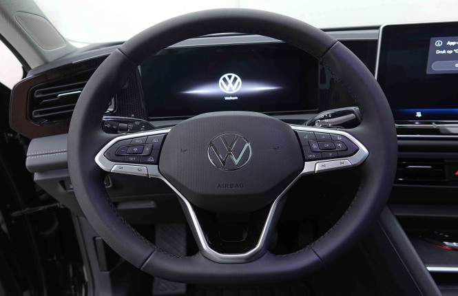 VOLKSWAGEN_VOLKSWAGEN_TIGUAN_2654141_10.jpg