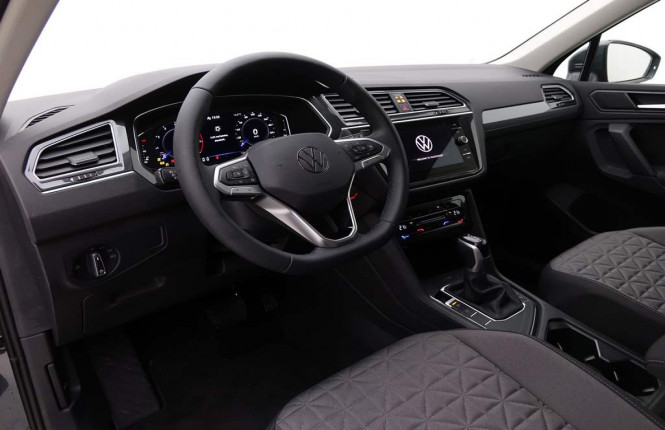 VOLKSWAGEN_VOLKSWAGEN_TIGUAN_2654292_34.jpg VOLKSWAGEN_VOLKSWAGEN_TIGUAN_2654292_34.jpg
