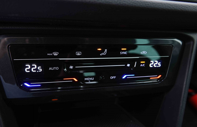 VOLKSWAGEN_VOLKSWAGEN_TIGUAN_2655222_12.jpg