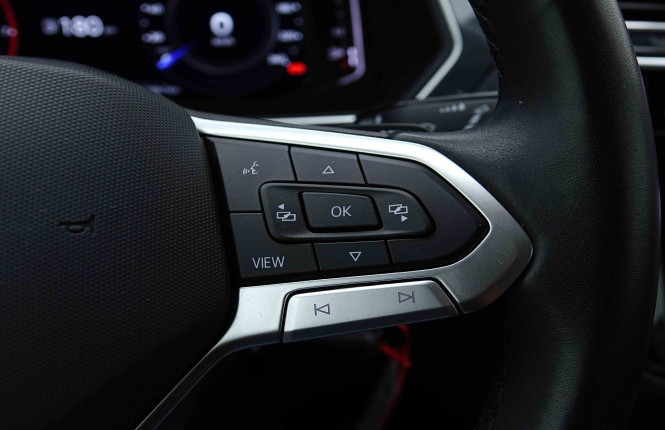 VOLKSWAGEN_VOLKSWAGEN_TIGUAN_2655222_17.jpg
