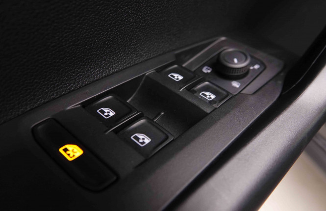 VOLKSWAGEN_VOLKSWAGEN_T_CROSS_2549632_20.jpg